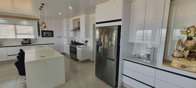 4 Bedroom Property for Sale in Monte Christo Western Cape